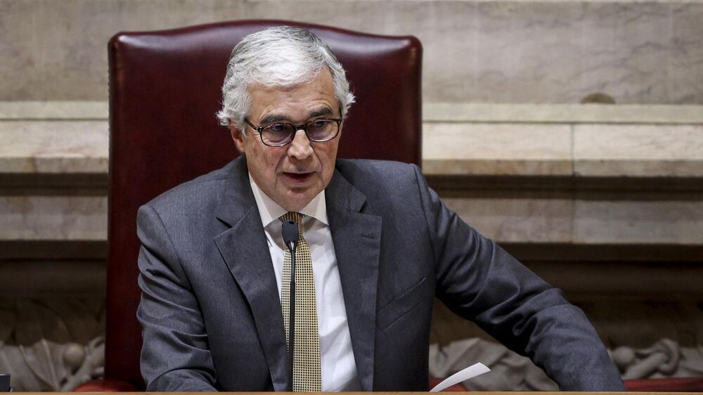 Aguiar-Branco garante que Portugal continua ao lado do povo ucraniano 'sem hesitações'