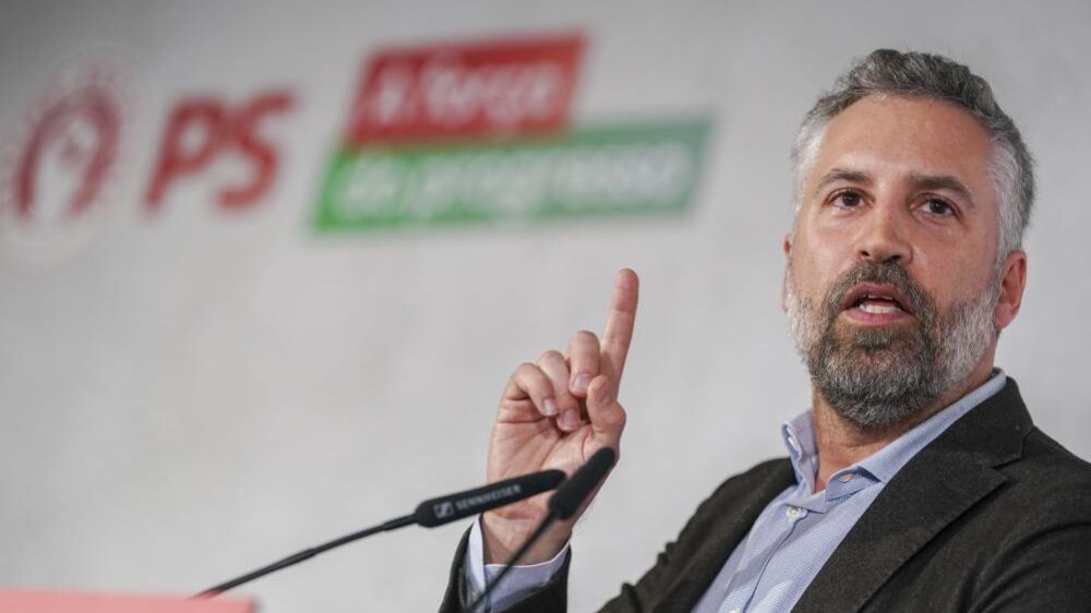 Pedro Nuno Santos acusa