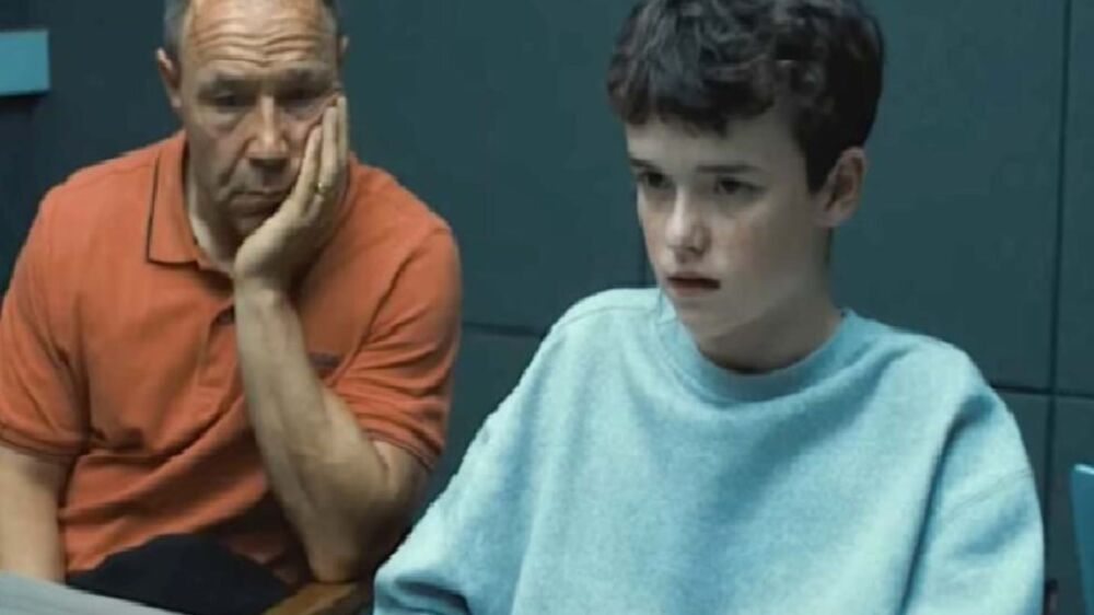 Na série, o pai fica em choque com a descoberta e questiona-se sobre o que poderia ter feito de diferente
