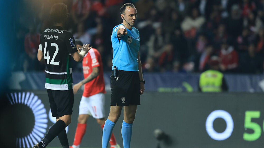 João Pinheiro no Sporting-Benfica da Allianz Cup