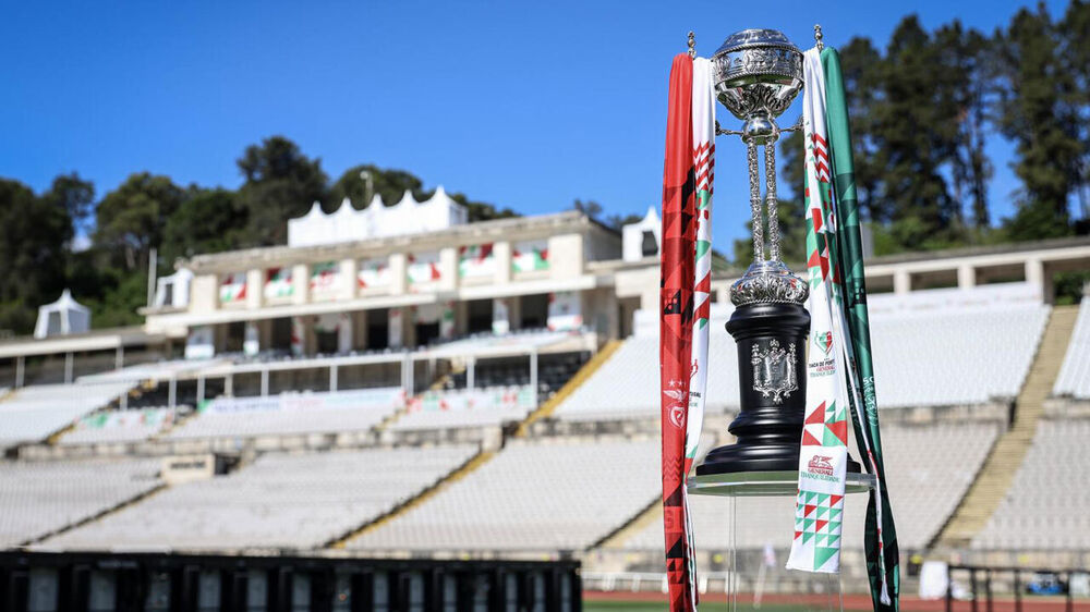 O troféu da Taça de Portugal no Jamor