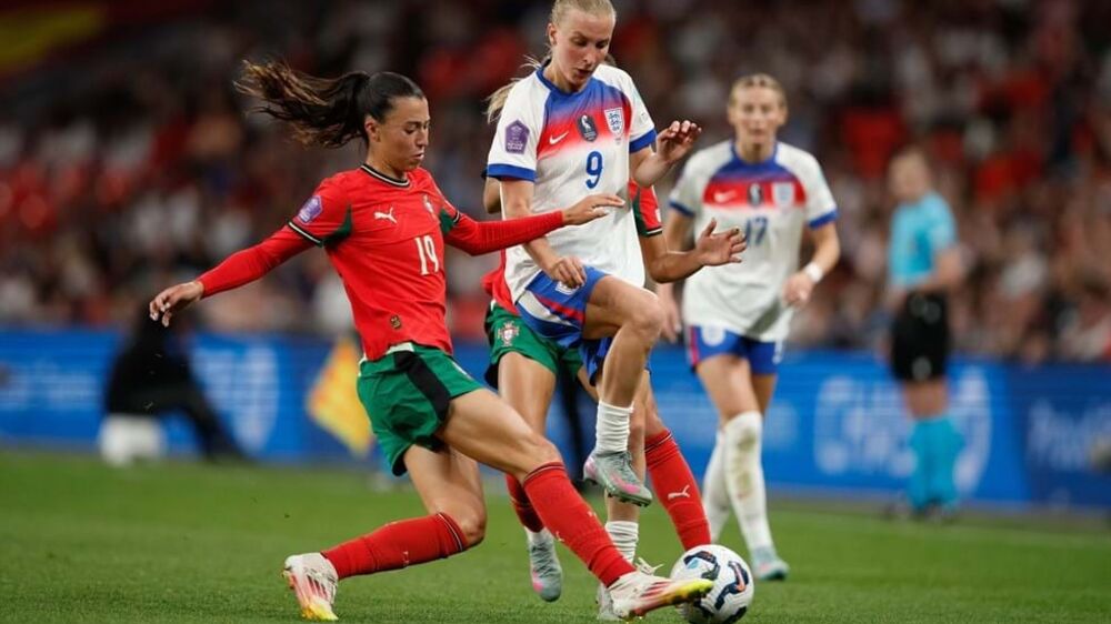 Seleção portuguesa feminina de futebol