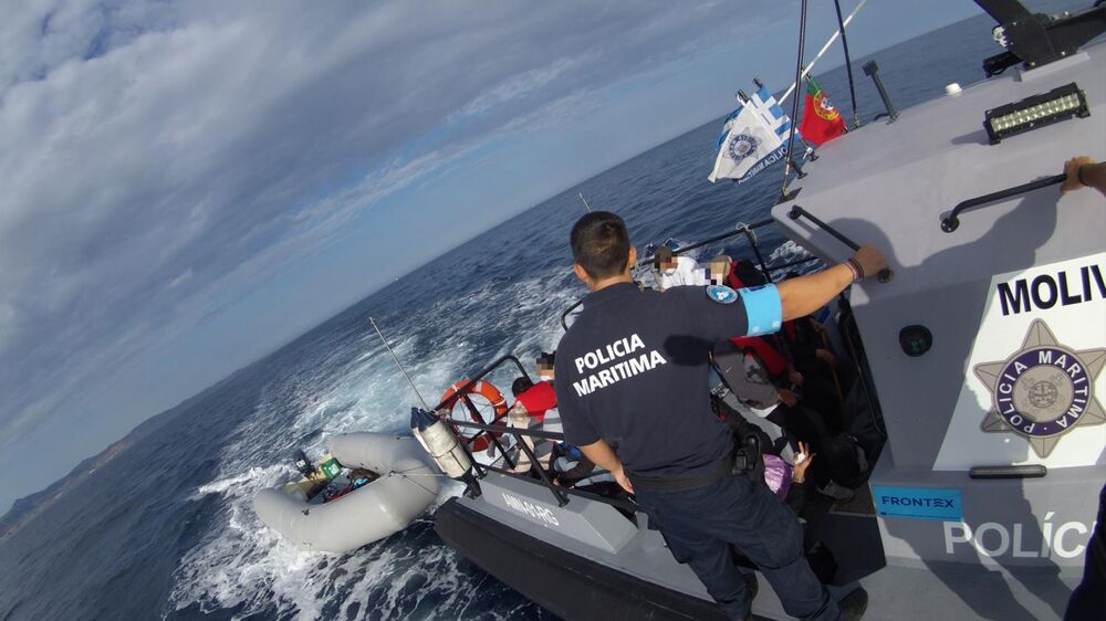 Polícia Marítima em missão coordenada pela Frontex na Grécia.
