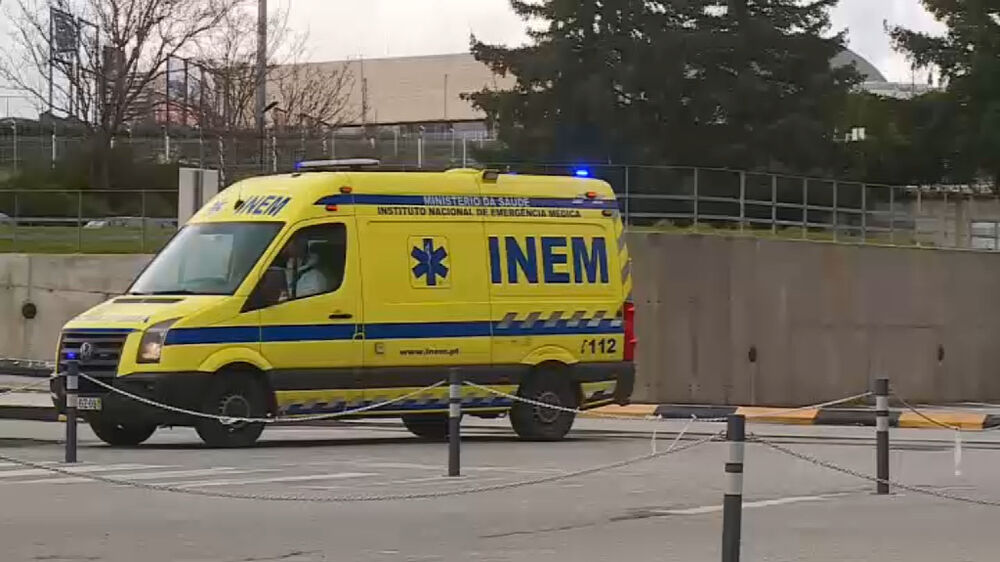 Ambulância do INEM, Instituto Nacional de Emergência Médica