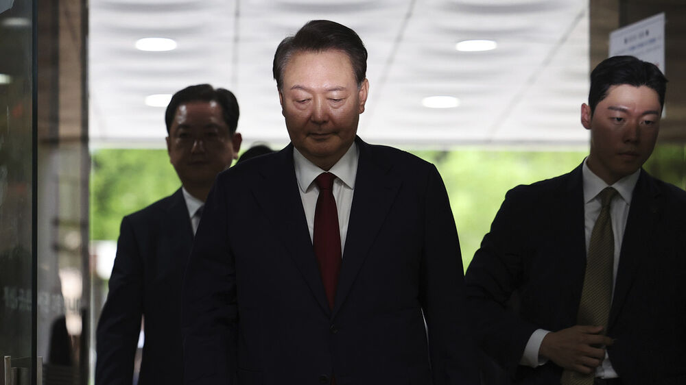 Yoon Suk Yeol,