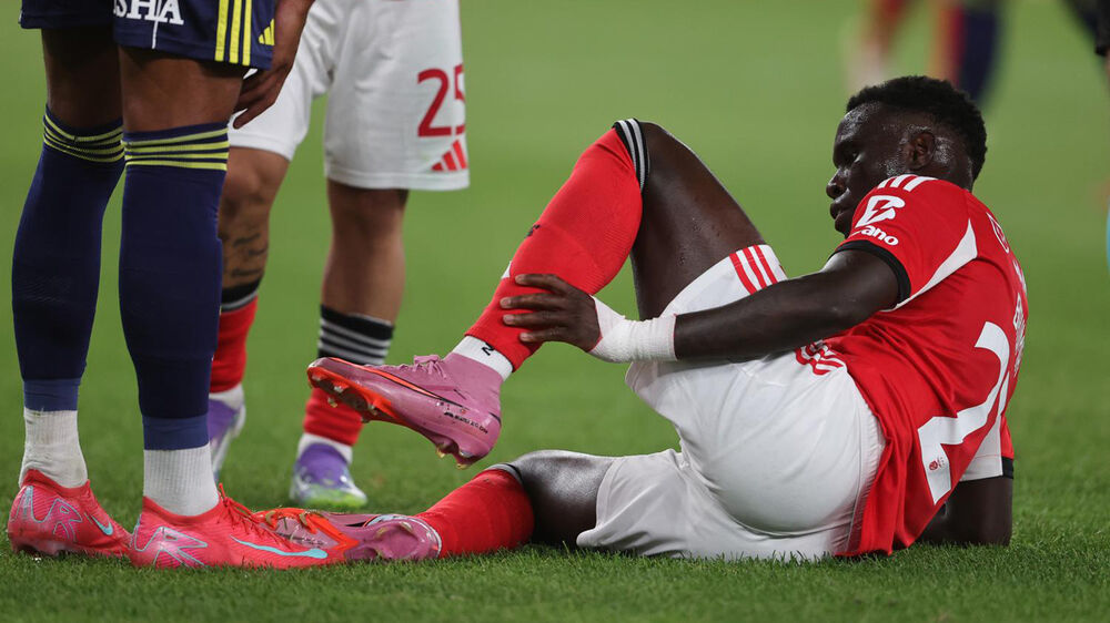 Lesão de Bruma no Benfica-Fenerbahçe causa receio