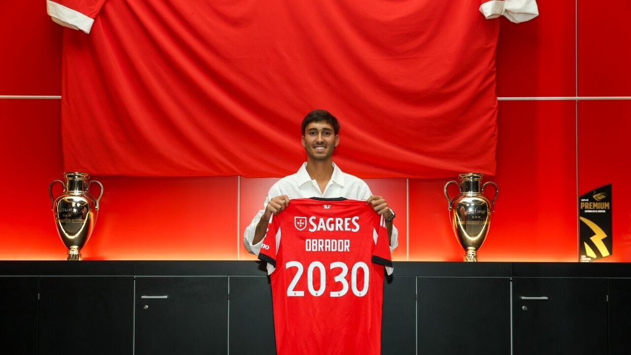 Obrador assina pelo Benfica até 2030