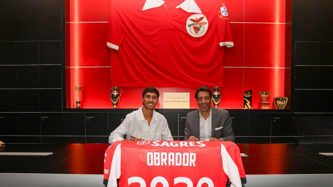 Benfica garante a contratação de Obrador até 2030