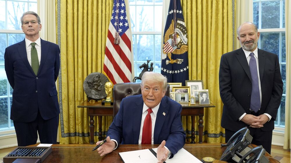 Trump pondera tarifas, enquanto Washington busca reequilibrar défices