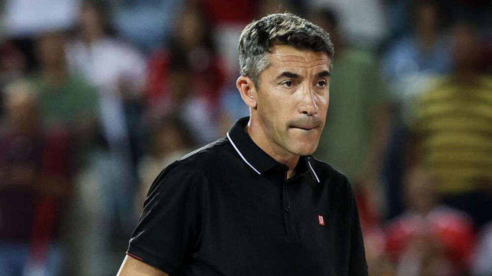 Bruno Lage pondera escolhas para o jogo Benfica-Nice