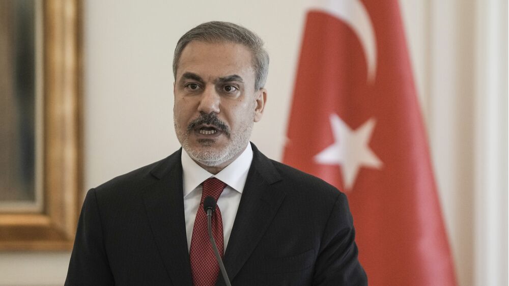 Turquia fecha portos e espaço aéreo a navios e aviões militares israelitas