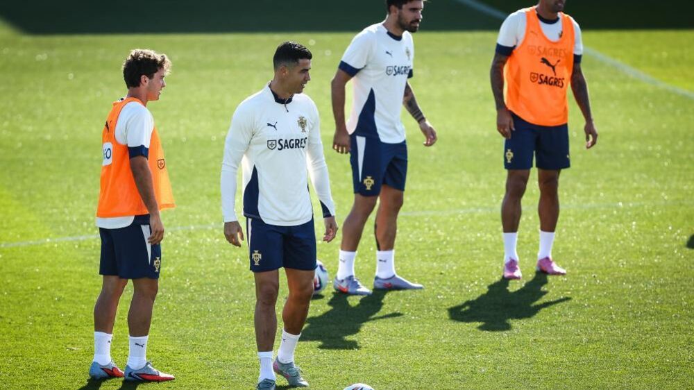 Cristiano Ronaldo treina com a seleção portuguesa em Erevan, Arménia