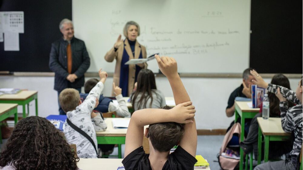 Aulas arrancam a partir de hoje ainda sem todos os professores colocados