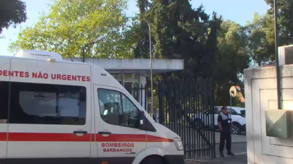 Homem de 51 anos detido por suspeitas de violência doméstica contra a companheira que estava acamada