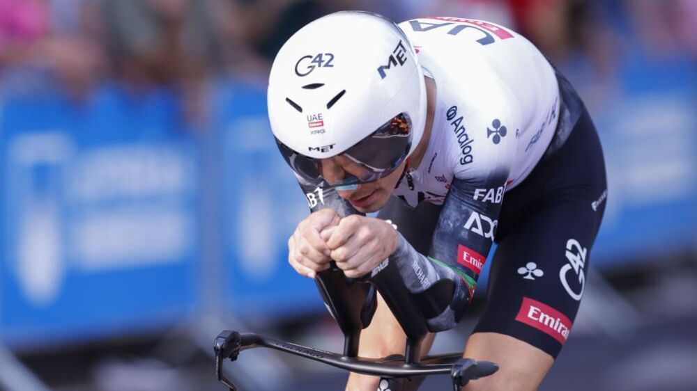 João Almeida compete na Vuelta, evento ciclismo em Espanha