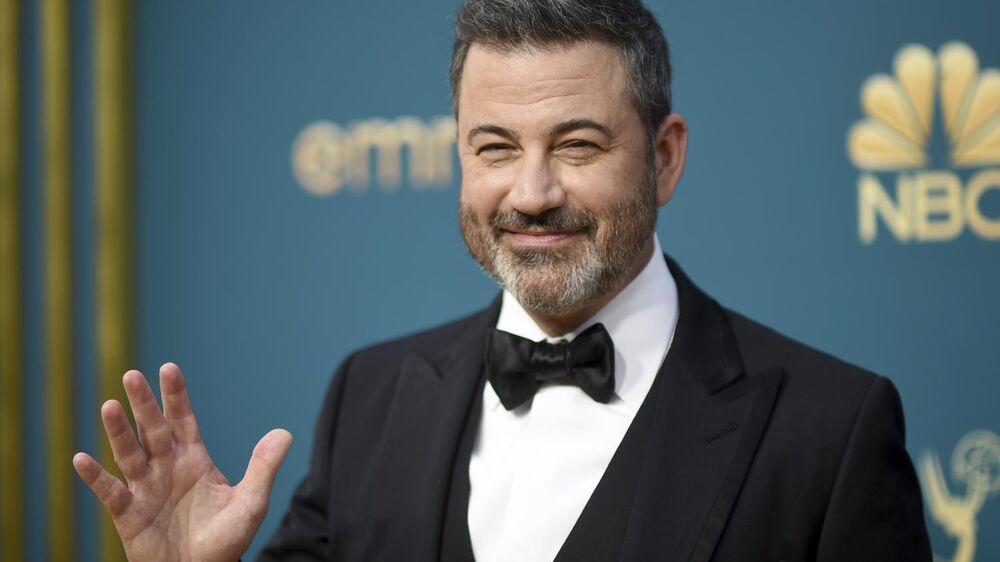 Jimmy Kimmel sorri num evento da NBC