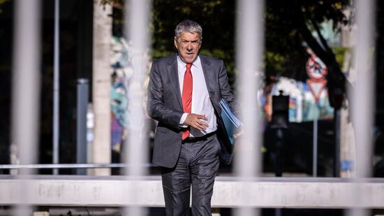 Sócrates diz que proposta do PSD confirma motivação política do processo