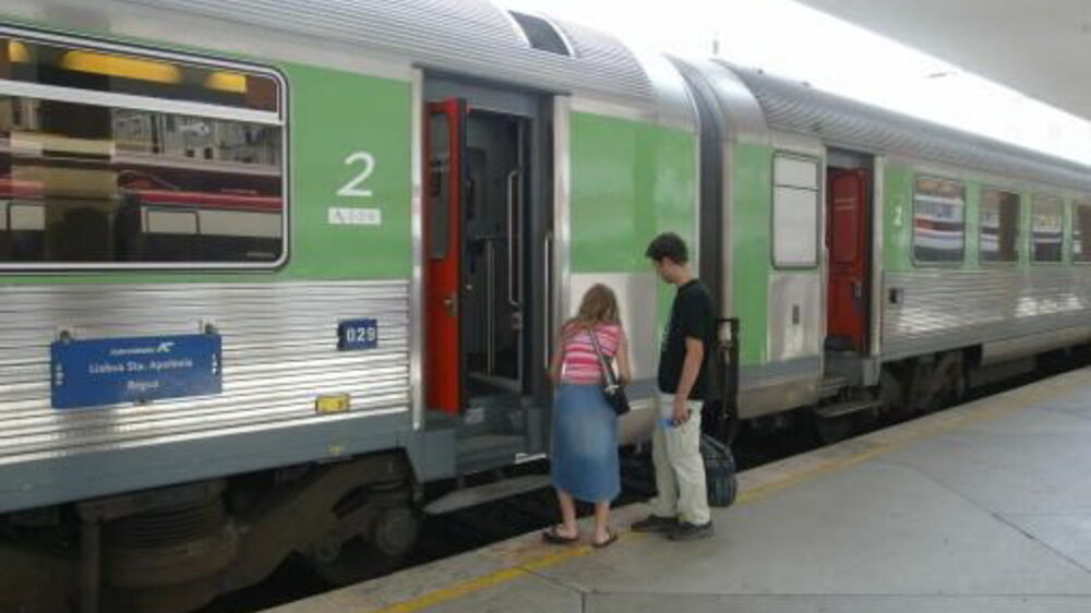 Comboio intercidades da CP