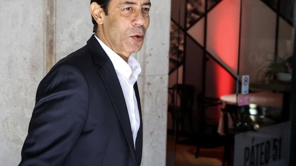 Rui Costa reage a acusações de Noronha Lopes antes de almoço em Lisboa