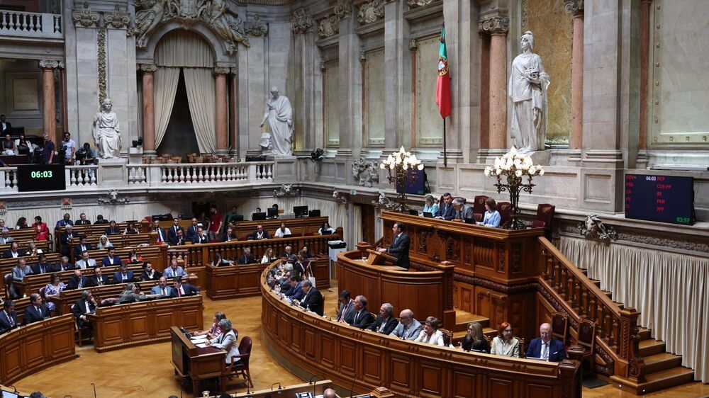 Sessão parlamentar debate apoios a vítimas de incêndios