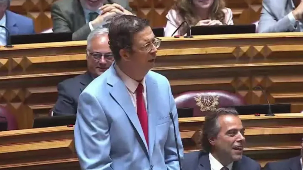Quem é Gonçalo Capitão, o deputado do PSD que satirizou o Chega