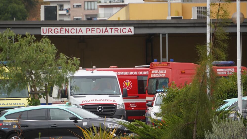 Recém-nascido abandonado à porta dos Bombeiros Sapadores de Leiria
