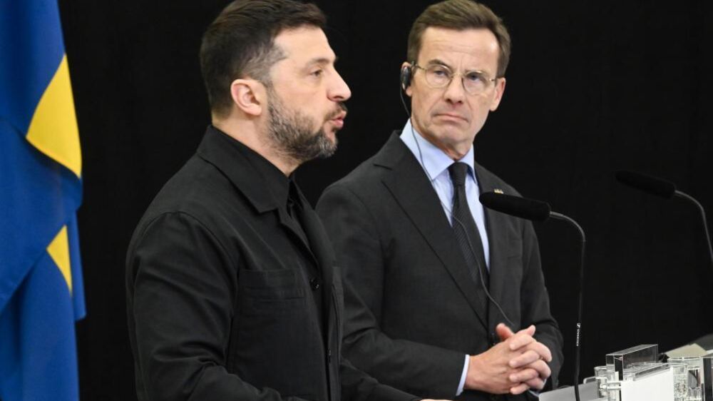 Zelensky assina acordo com a Suécia para compra de caças Gripen