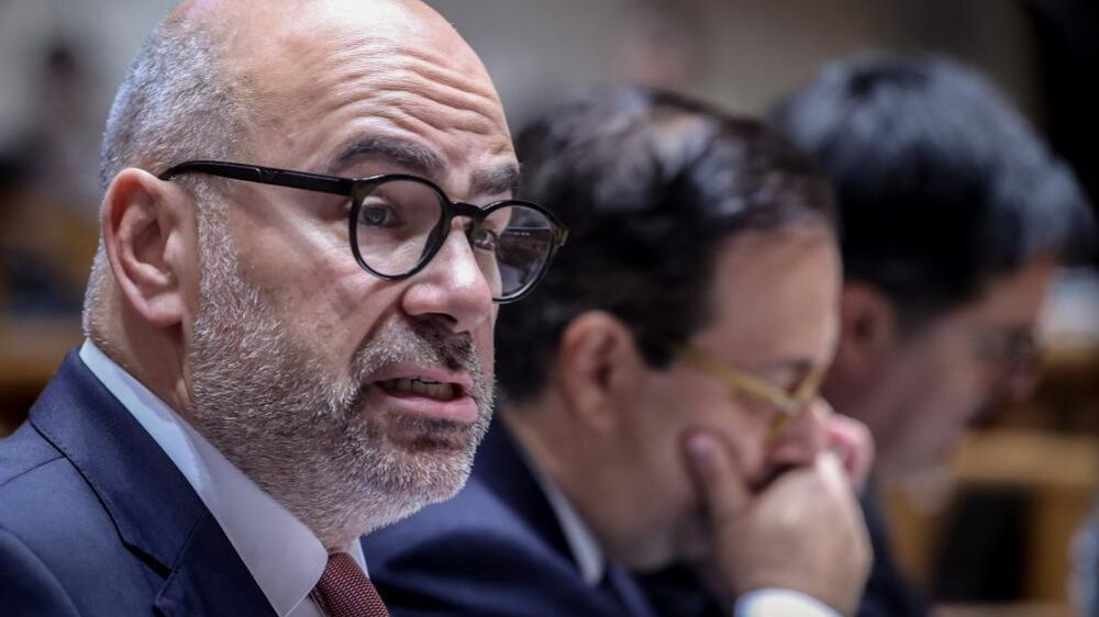 Pinto Luz aborda concurso Oiã-Soure e orçamento para Infraestruturas de Portugal