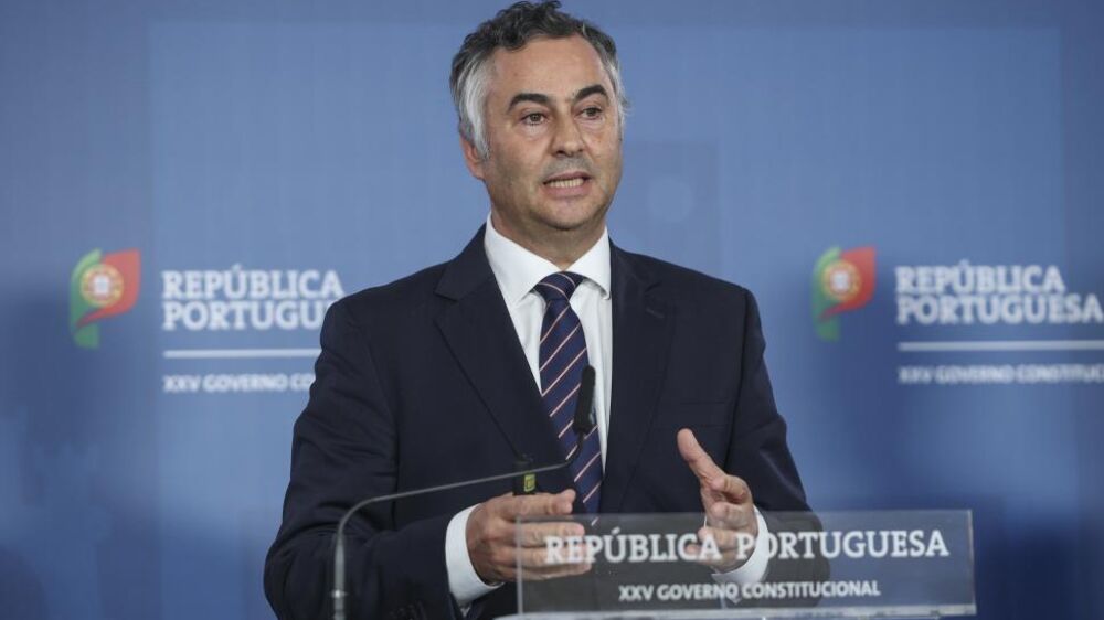 Ministério prolonga concurso extraordinário e aumenta vagas em algumas disciplinas