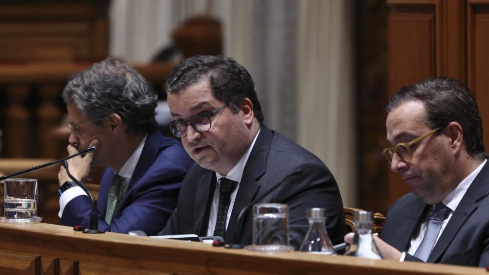 Sarmento avisa que receita do negócio das barragens da EDP é temporária