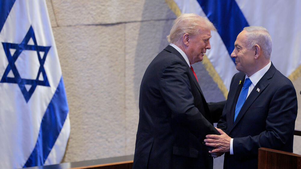 Trump discursa no parlamento israelita com Netanyahu ao lado