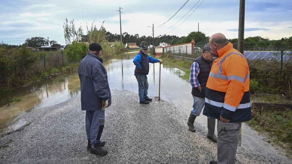 Chuva provoca várias inundações em Leiria