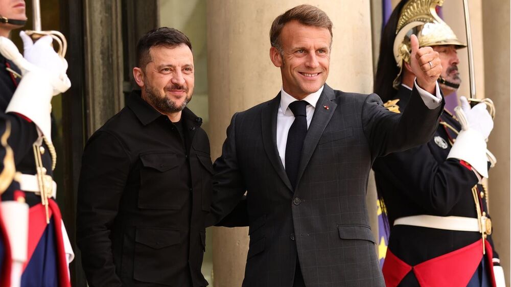 Volodymyr Zelensky e Emmanuel Macron