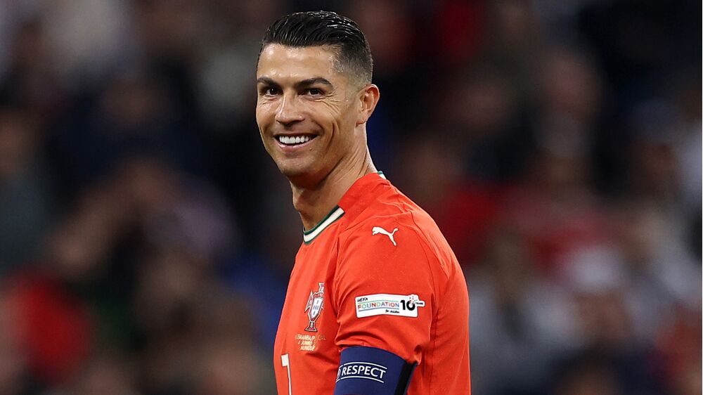 Cristiano Ronaldo atinge marca histórica de mil milhões em fortuna