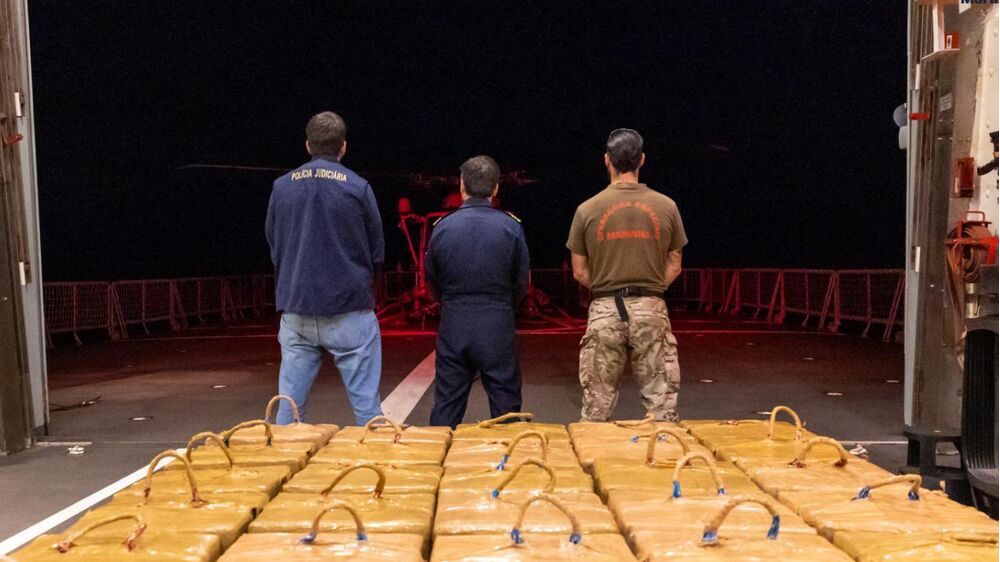 Cocaína intercetada em alto mar