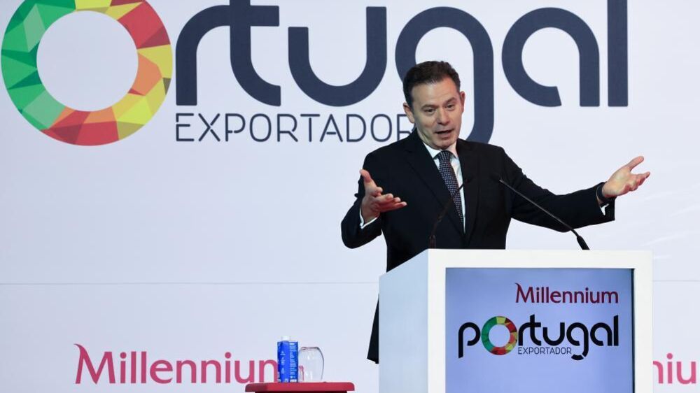 Luís Montenegro discursa no Millennium Portugal Exportador 2025 sobre financiamento para empresas