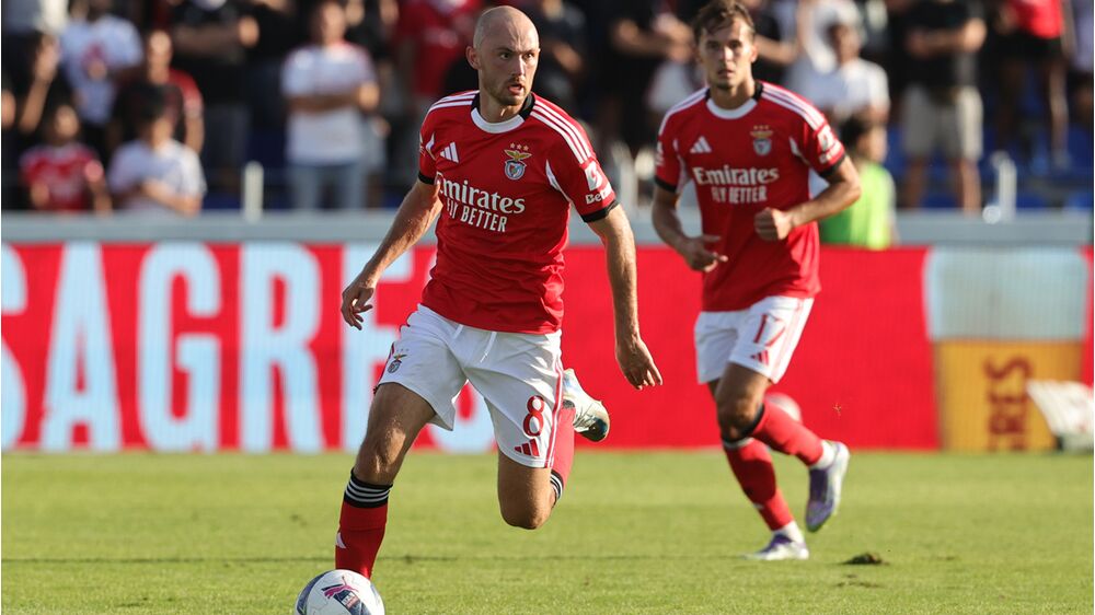 Fredrik Aursnes voltou a estar em destaque pelo Benfica, desta feita na vitória sobre o Alverca