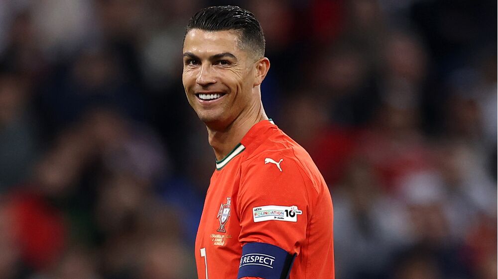 Cristiano Ronaldo atinge marca histórica de mil milhões em fortuna