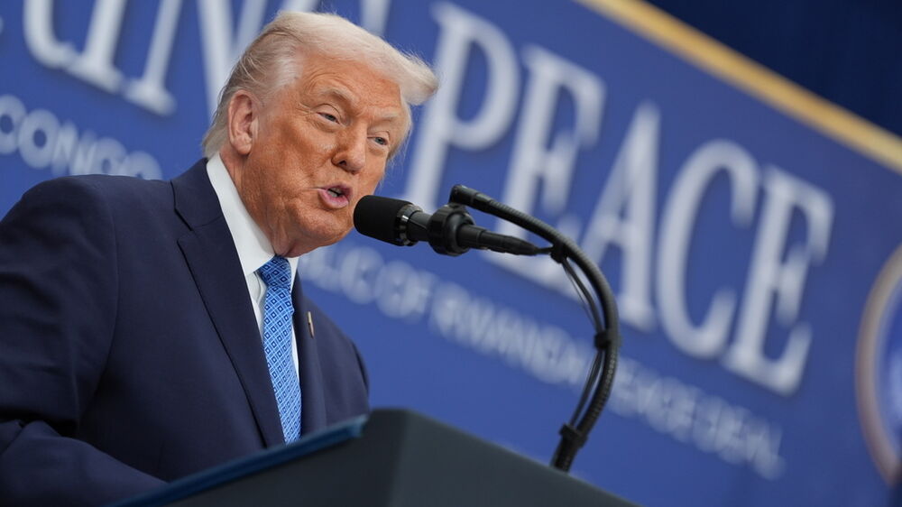 Na falta do Nobel Trump dá o seu nome a um 'Instituto da Paz'