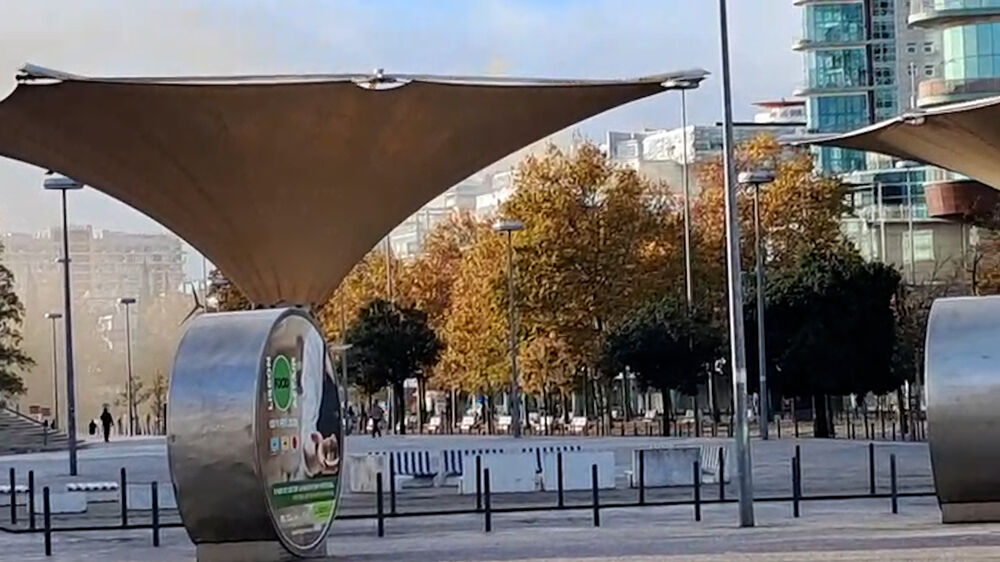 Incêndio deflagra no centro comercial Vasco da Gama em Lisboa