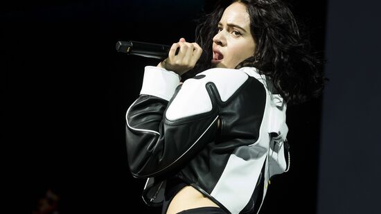 Bilhetes para o concerto de Rosalía chegam aos 450 euros e ficam  disponíveis esta quinta-feira - Últimas - Now