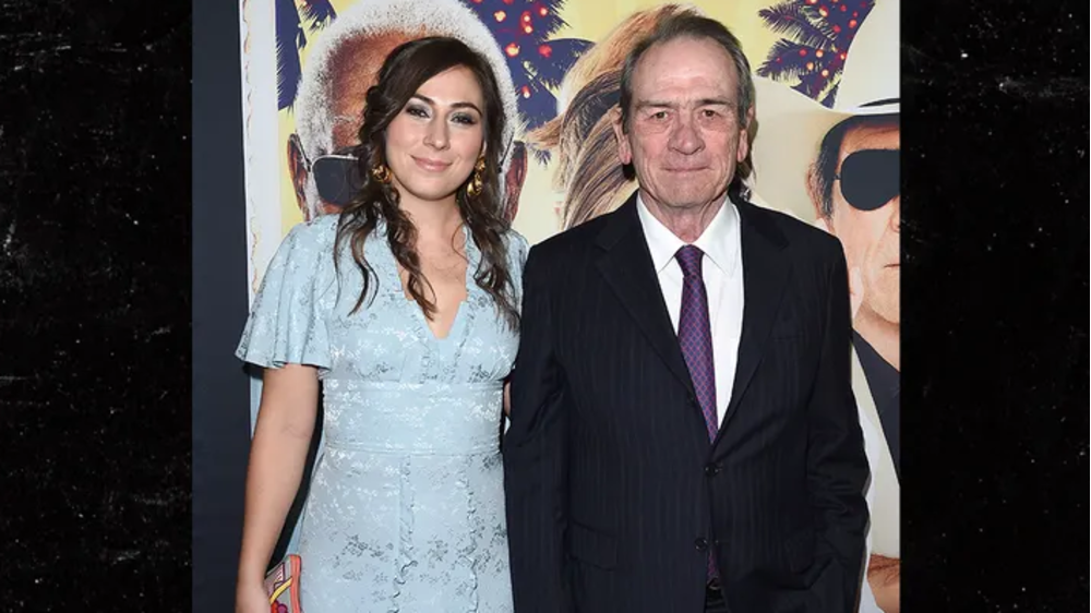 Tommy Lee Jones e a filha, Victoria Jones, em 2017