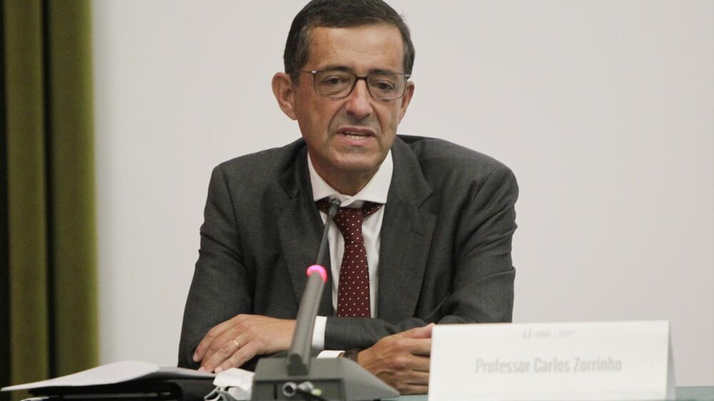 Professor Carlos Zorrinho aborda requalificação das termas romanas de Évora