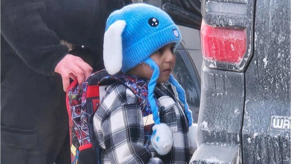 Criança de cinco anos detida por agentes de imigração nos Estados Unidos 