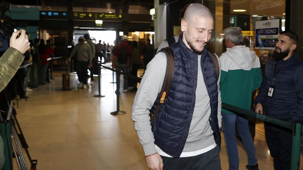 Plantel do Sporting viaja para Bilbau sem Debast para jogo com o Athletic