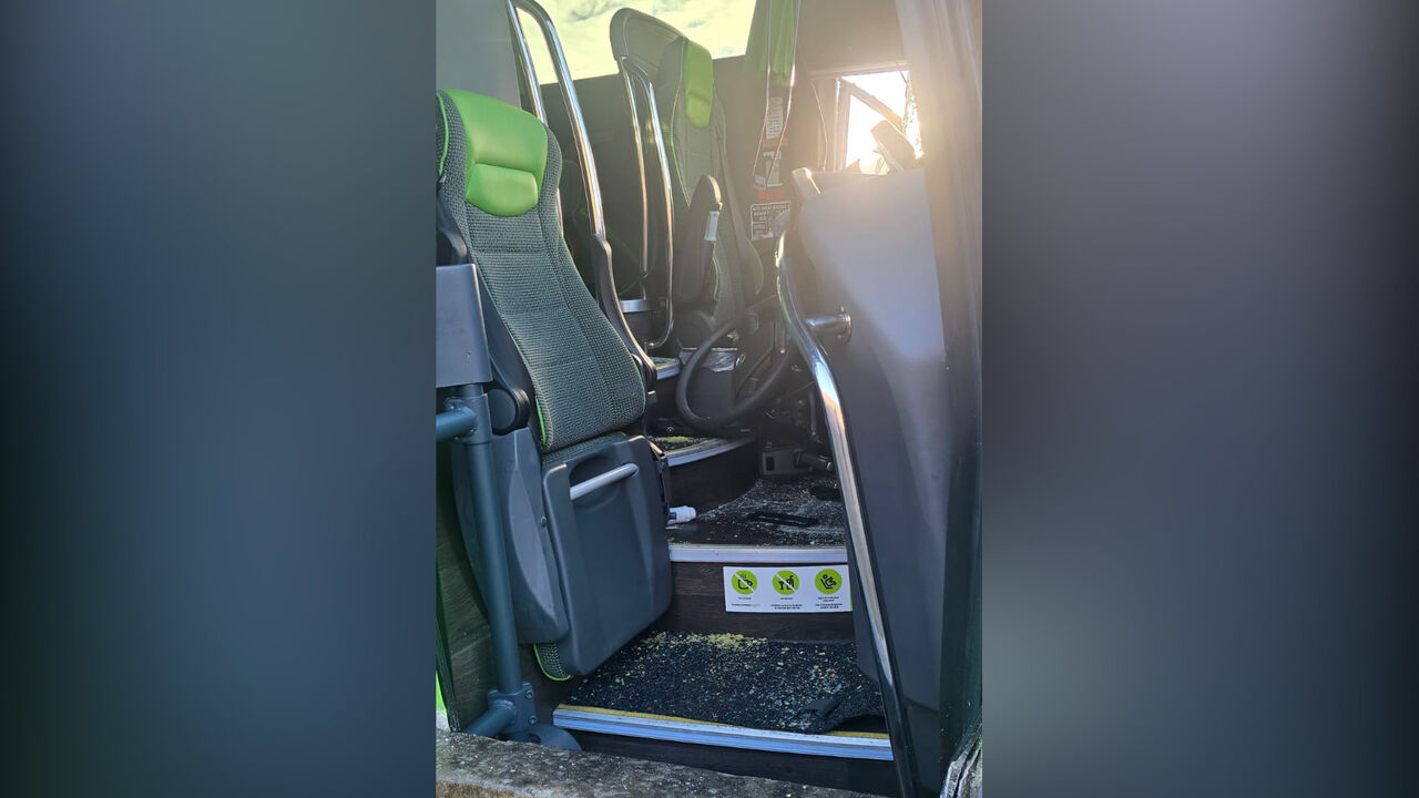 Autocarro português envolvido em choque em cadeia com 100 viaturas em França. Há dois mortos 