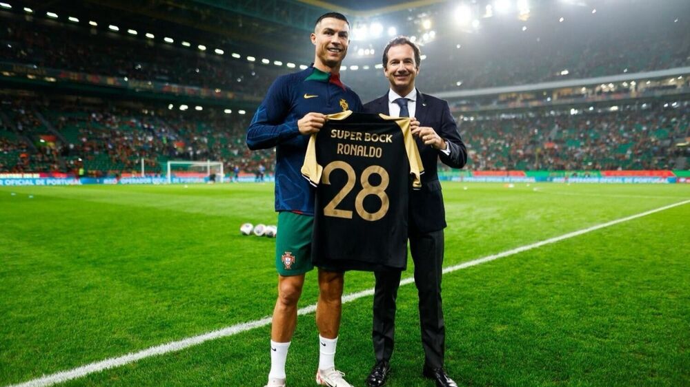 Cristiano Ronaldo promove parceria entre o Sporting e a AVA CR7