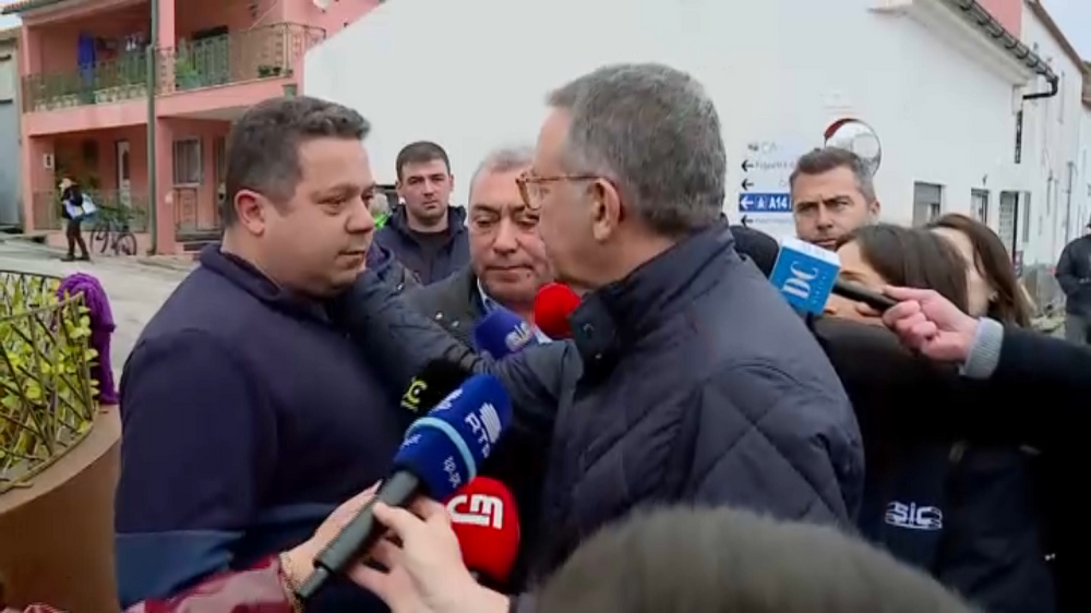 António José Seguro visita zonas afetadas pelo mau tempo em Montemor-o-Velho e ouve queixas da população 