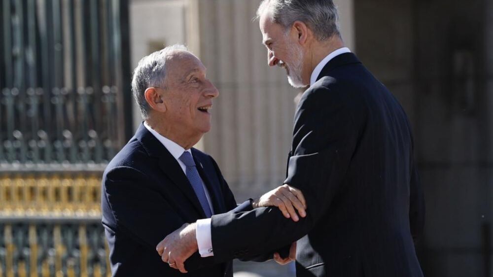 Felipe VI e Marcelo Rebelo de Sousa demonstram afeto em Espanha