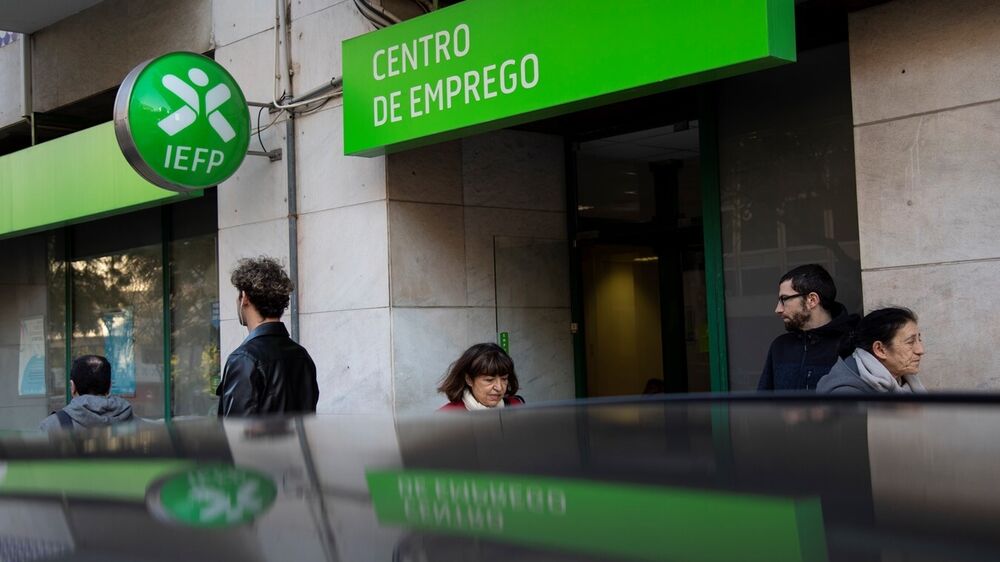 Cinco organizações criam rede para ajudar 3500 jovens a arranjar trabalho